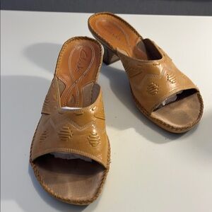 Clarks Artisan Tan Leather Women's Sandals